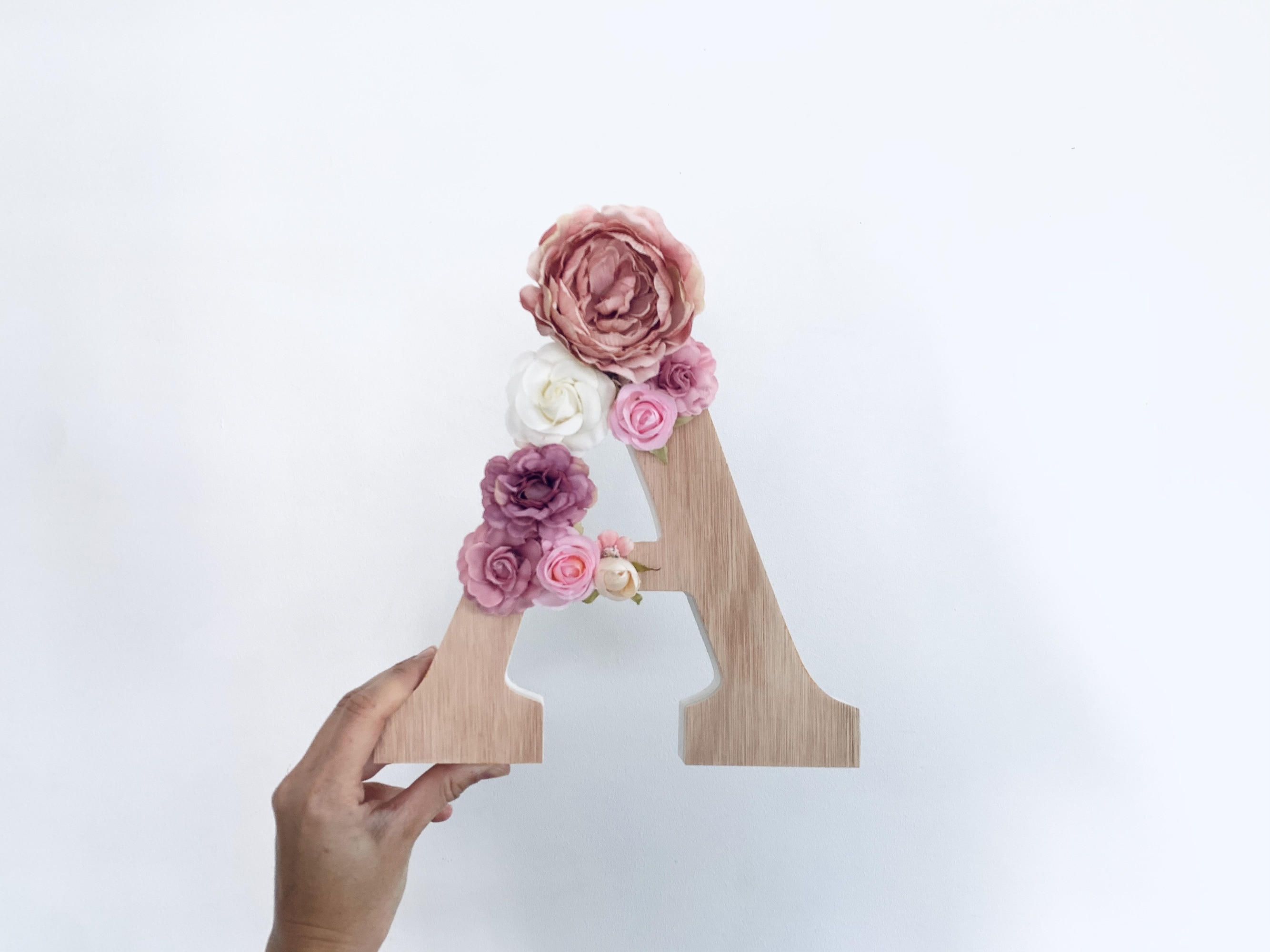 Lettre Lettre fleurie, lettre en bois , cadeau de naissance, lettre semi fleurie, prenom en bois, prénom en bois